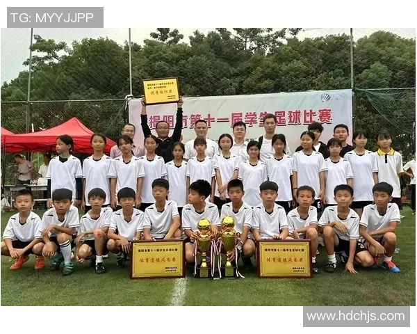 实时新闻南京足球队与上海足球队赛后复盘分析个人能力的对比与启示